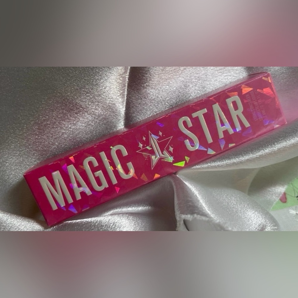 Jeffree Star Concealer- Yellow